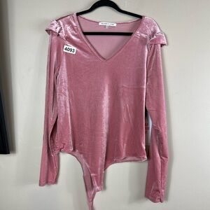 Celebrity pink xxlarge  nwt 20”p2p29” length  bodysuit very soft